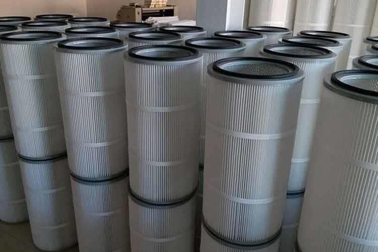 聚酯纤维乐动（中国）官方网站-登录入口若排出口含尘浓度增大，表明已有滤芯破漏，应及时更换除尘滤芯
